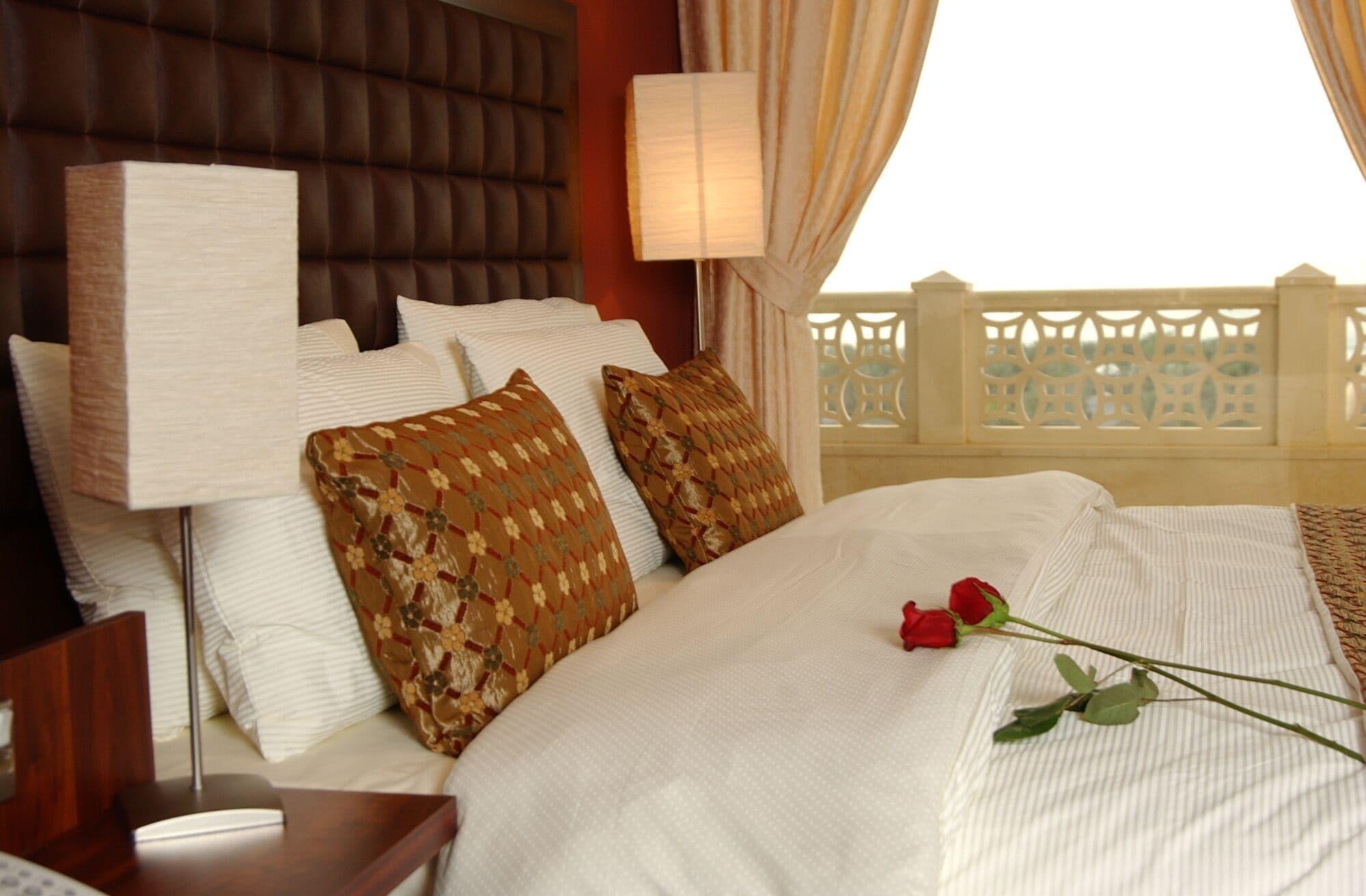 Spice Hotel Kuwait City Eksteriør bilde