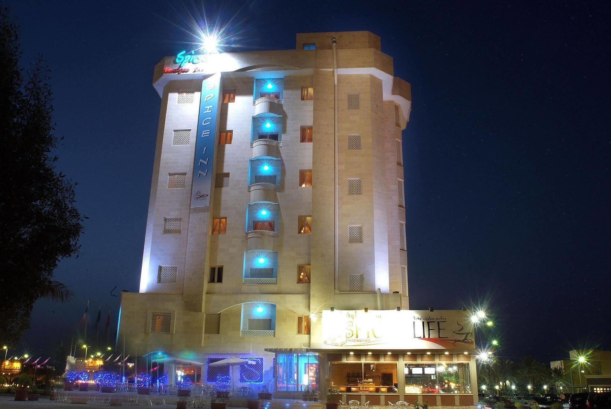 Spice Hotel Kuwait City Eksteriør bilde