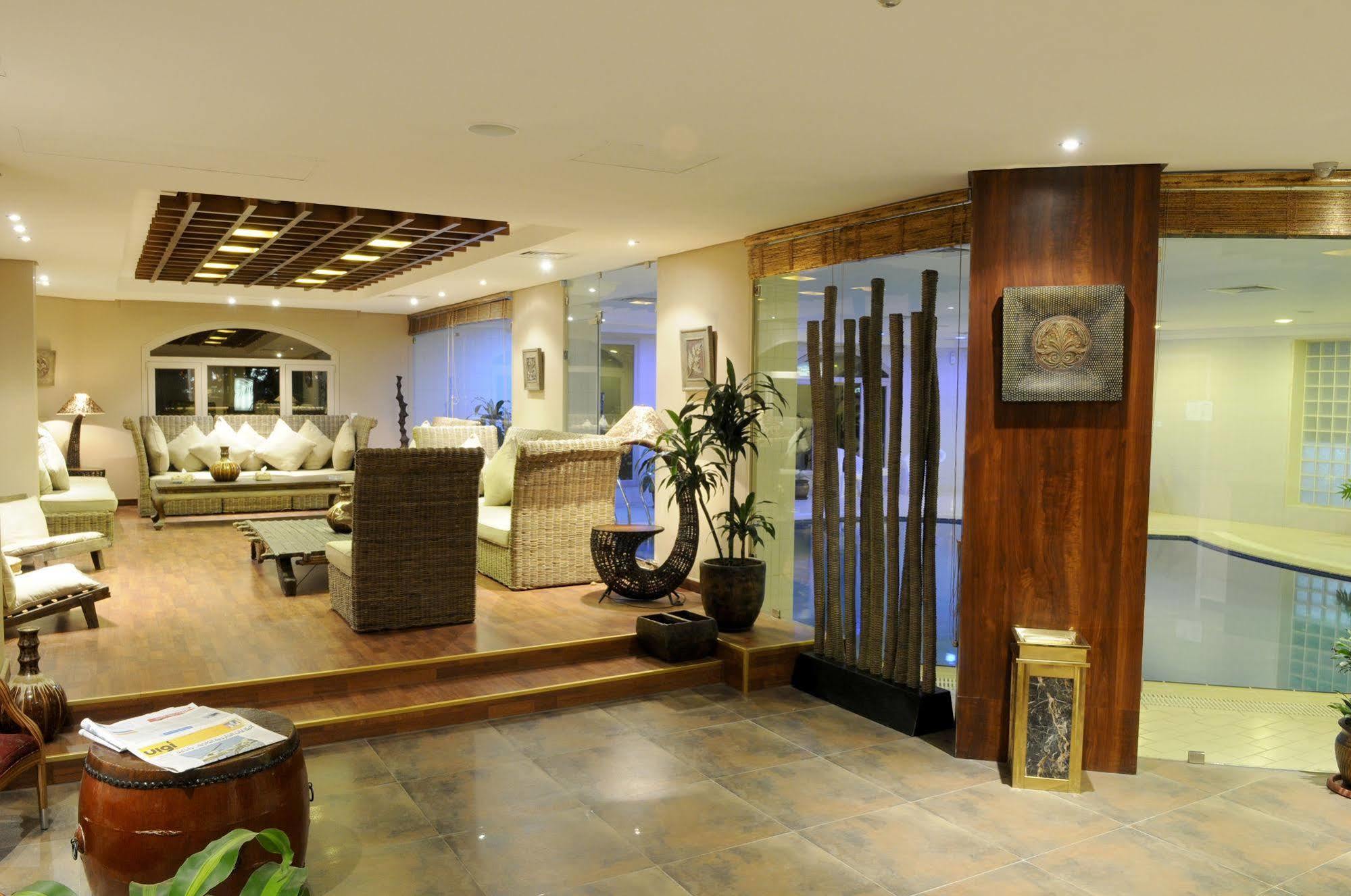 Spice Hotel Kuwait City Eksteriør bilde